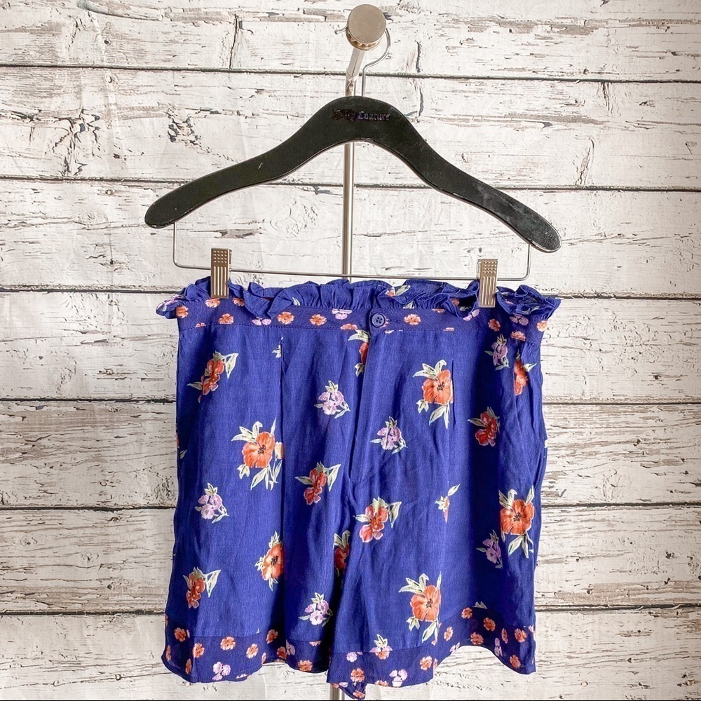 Forever21 blue floral shorts